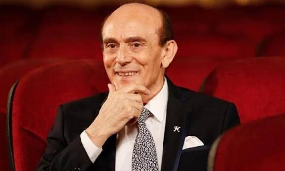 محمد صبحي يتوّج بوسام التفرد