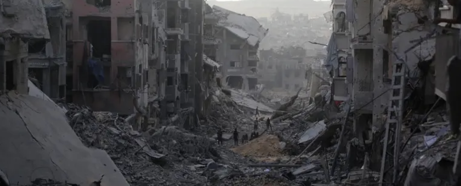 إسرائيل تقصف وسط وشرقي غزة.. وتنسف المباني