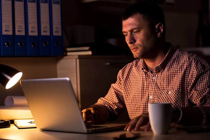 العمل الليلي.. نصائح للحفاظ على الصحة