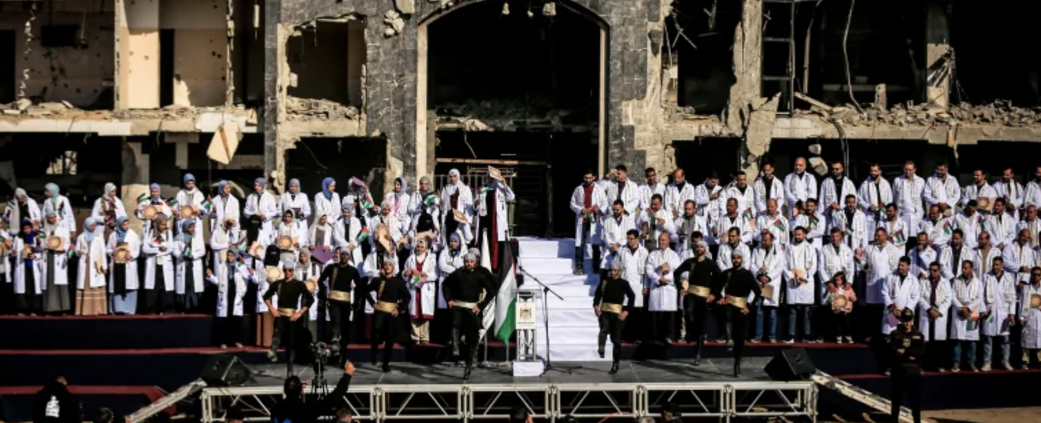 تخريج 168 طبيبا بغزة بشهادة "البورد" على أنقاض مجمع الشفاء