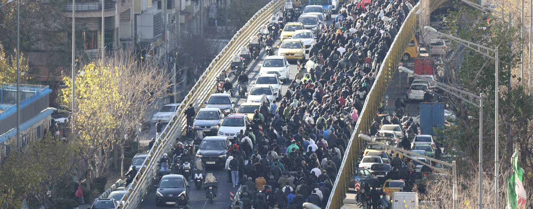 اتساع نطاق تظاهرات إيران.. وأعداد القتلى ترتفع