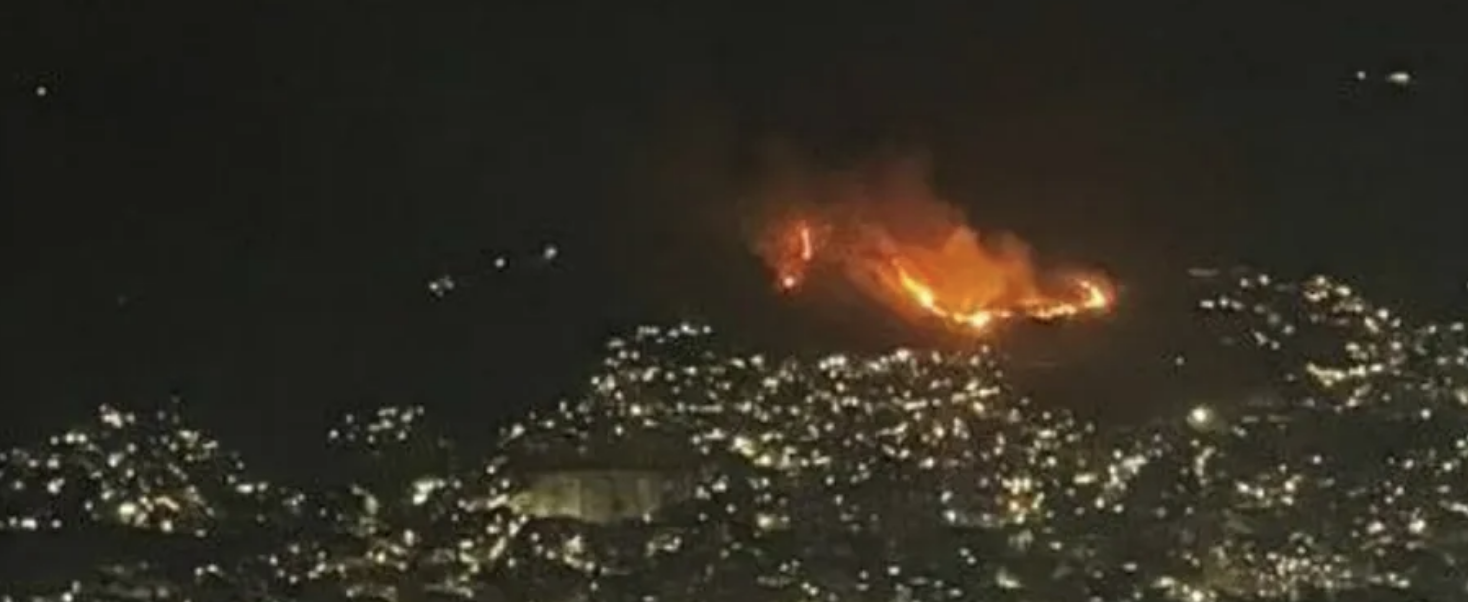 فنزويلا.. ضربات تستهدف كراكاس ومادورو يعلن الطوارئ