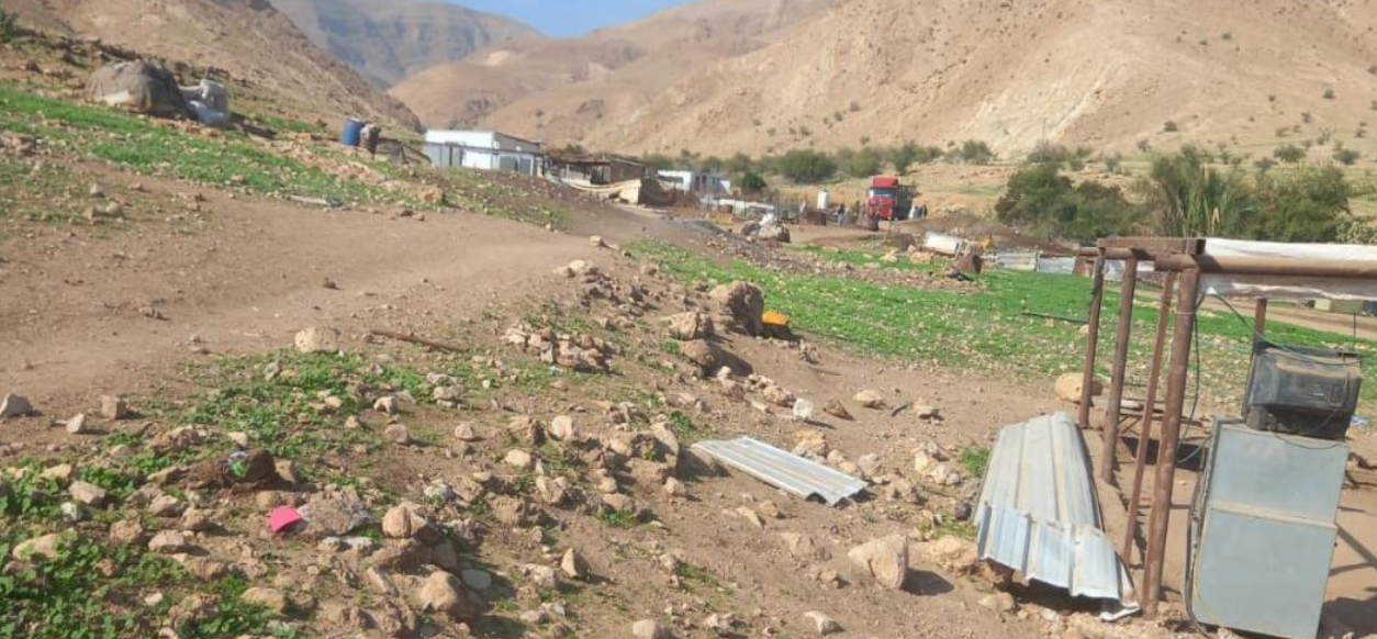 20 عائلة ترحل قسرا عن تجمع الشلال شمال أريحا