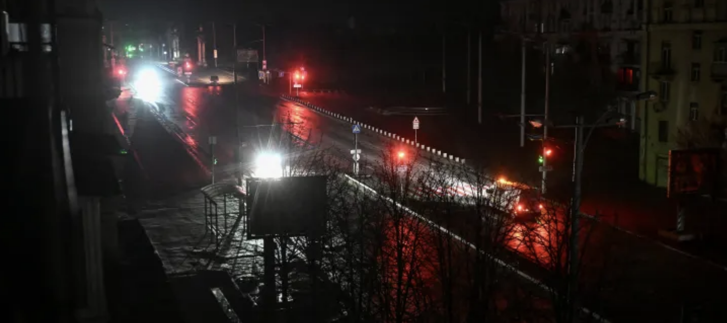 هجمات روسية تغرق جنوب شرقي أوكرانيا في الظلام