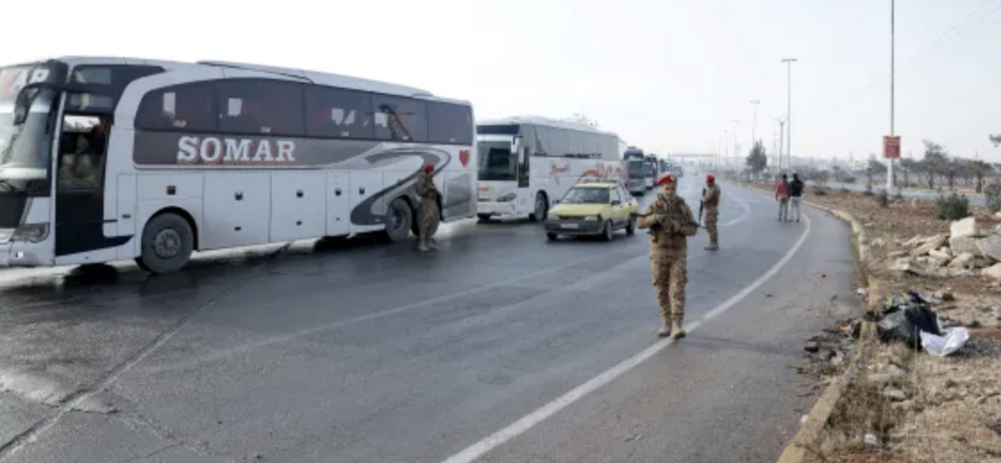 انسحاب الحافلات من "الشيخ مقصود" دون إخراج مسلحي قسد