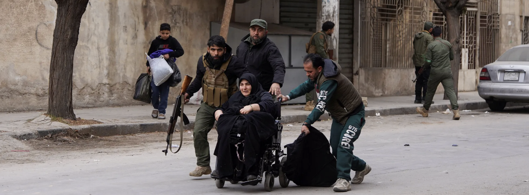 حلب.. حظر تجول وانتشار الأمن وحديث عن انشقاقات في "قسد"