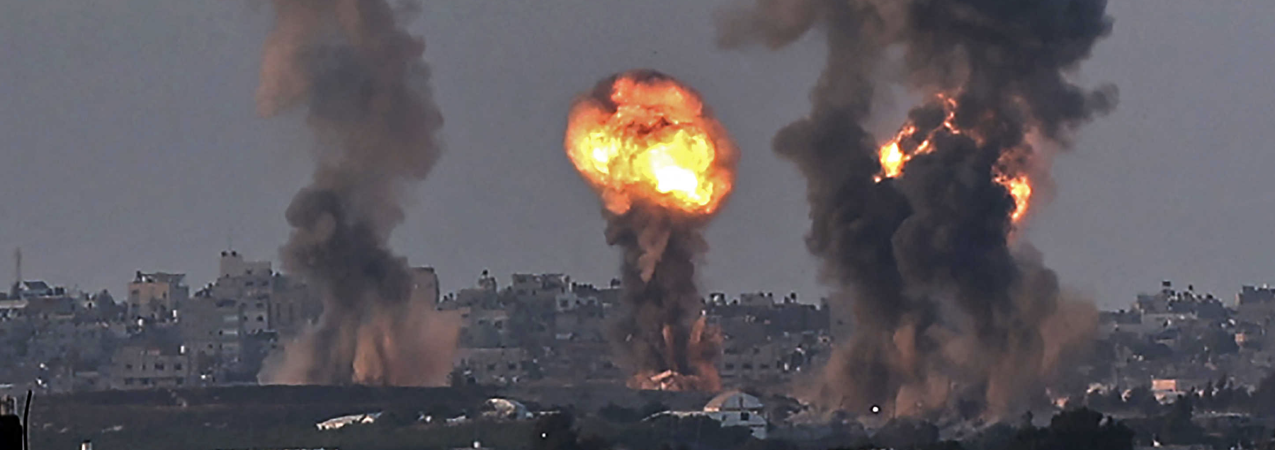 ثلاثة شهداء ومصابون في قصف الاحتلال عديد المناطق في قطاع غزة