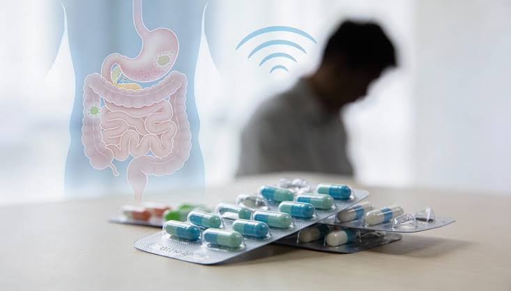 خلل بكتيريا الأمعاء يربط المضادات الحيوية بالقلق والتوتر