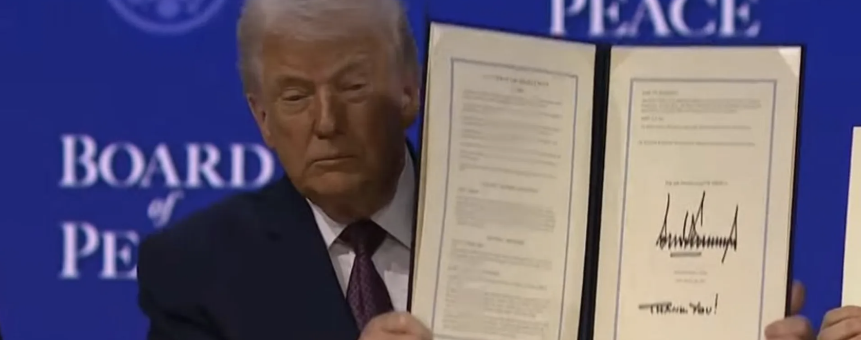 ترامب يوقع الميثاق التأسيسي لـ"مجلس السلام" في دافوس
