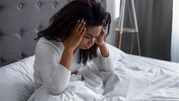 4 أسباب وراء الصداع النصفي الصباحي