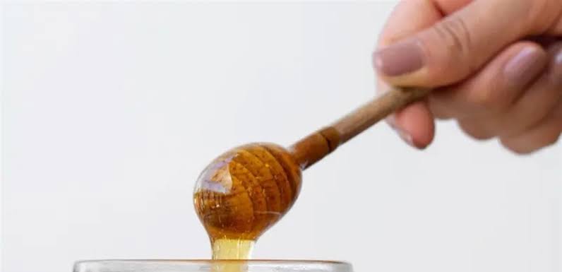 ملعقة عسل صباحًا.. لصحة أفضل كل يوم