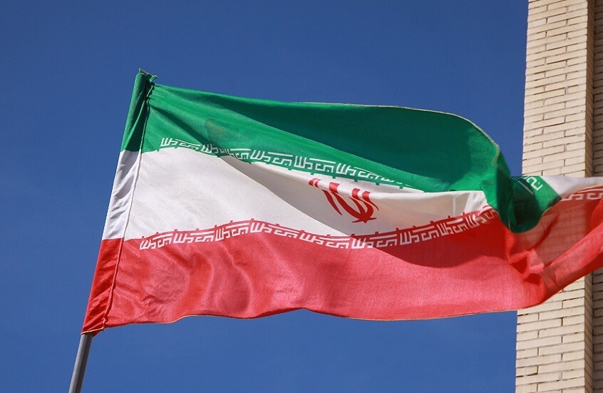 "تسنيم": وصول الدفعة الثالثة من الإيرانيين الموقوفين من الولايات المتحدة إلى طهران