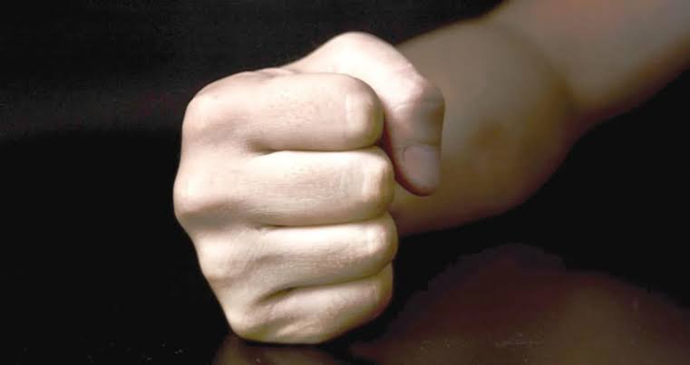 اليد مرآة مبكرة لصحة القلب والدماغ