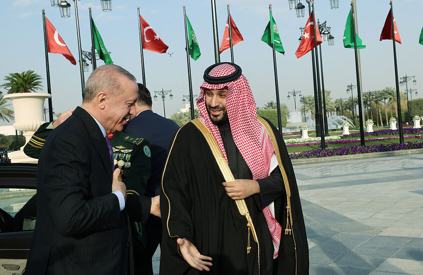 تفاعل كبير مع كلمة التقطها الميكرفون خلال استقبال بن سلمان لأردوغان