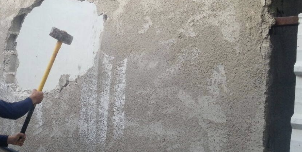 الاحتلال يجبر مقدسيا على هدم منزله في سلوان