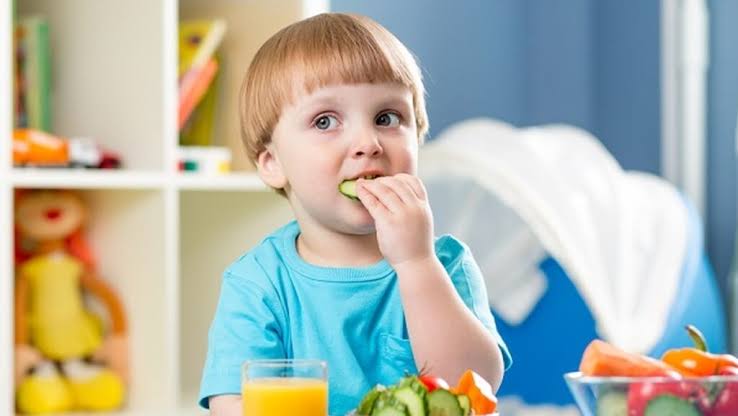 تغذية الأطفال أساس النمو الصحي