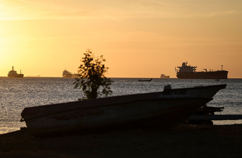 فنزويلا تنفي تقارير عن تصدير النفط إلى إسرائيل وتصفها بـ" الكاذبة"