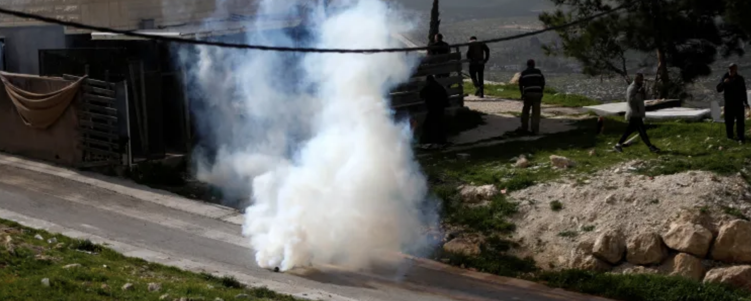 إصابات في الضفة والاحتلال يوسع عمليات الدهم والهدم والاعتقال