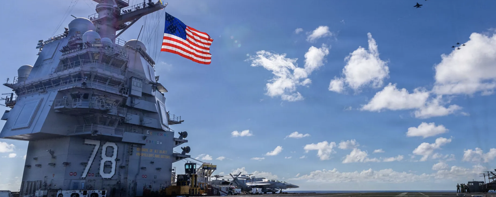 "جيرالد فورد" نحو الشرق الأوسط.. هذه قدرات أضخم حاملة طائرات