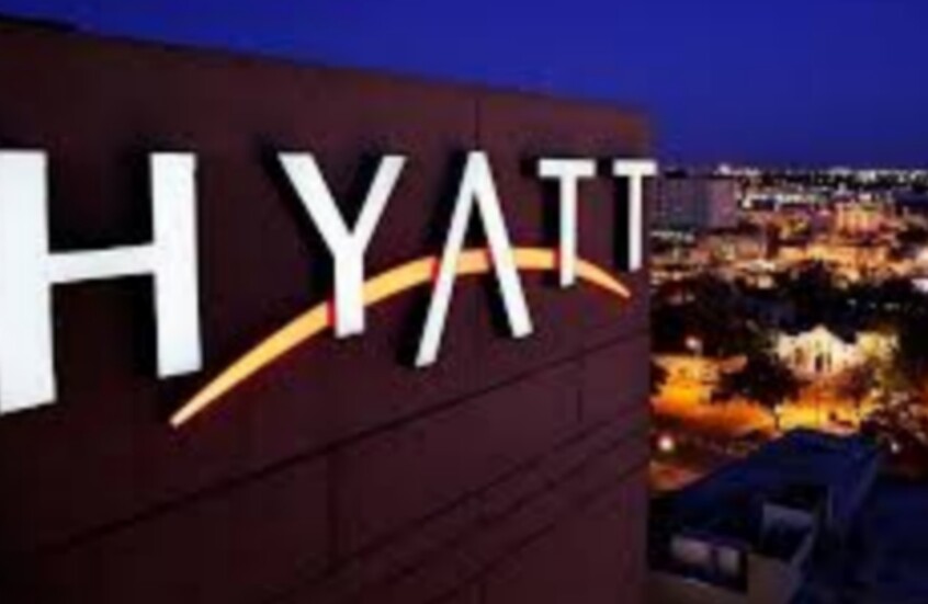 بعد فضيحة إبستين.. وريث فنادق "حياة" العالمية يستقيل