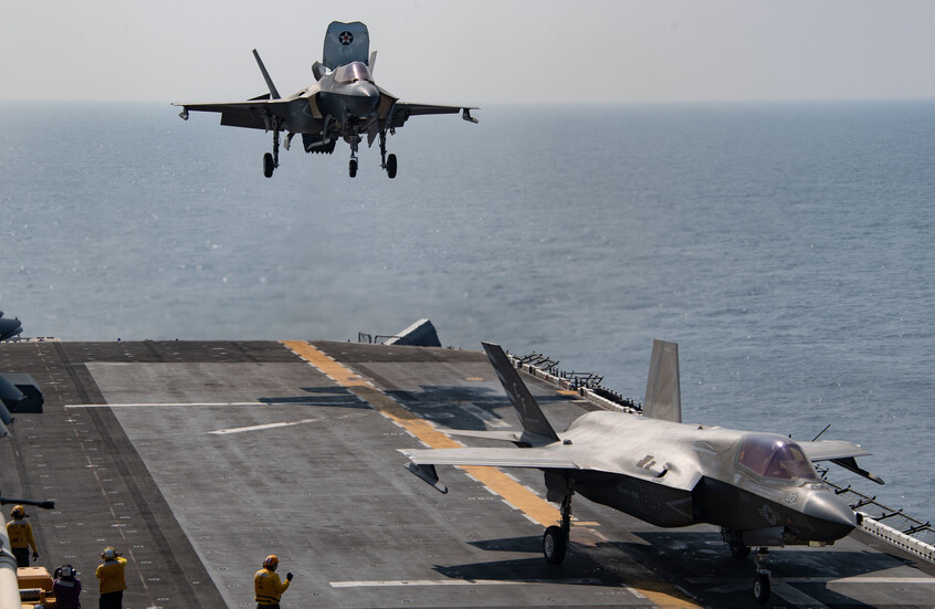 أكثر من 50 مقاتلة تصل المنطقة خلال 24 ساعة استعدادا لضرب إيران