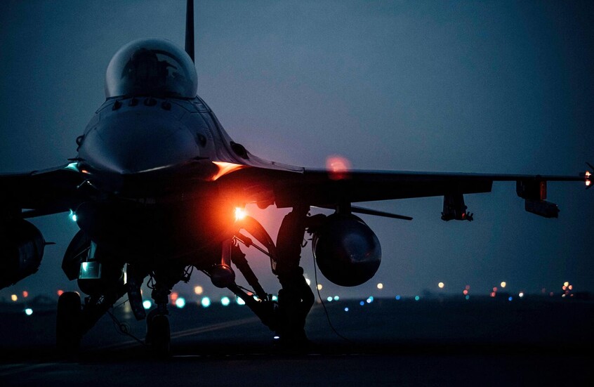 "نيويورك تايمز" تنشر توضيحات بشأن تقريرها عن سحب القوات الأمريكية من قطر والبحرين