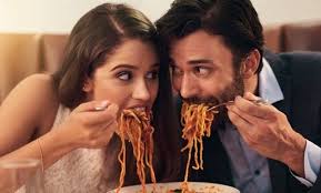 هل يحتاج الرجال سعرات أكثر من النساء؟