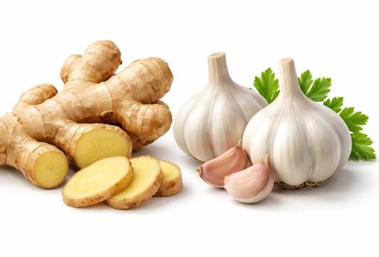 الثوم أم الزنجبيل.. أيهما أفضل للمناعة؟