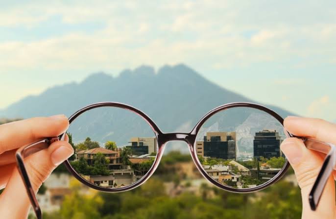 لماذا يتزايد قصر النظر عالميًا؟