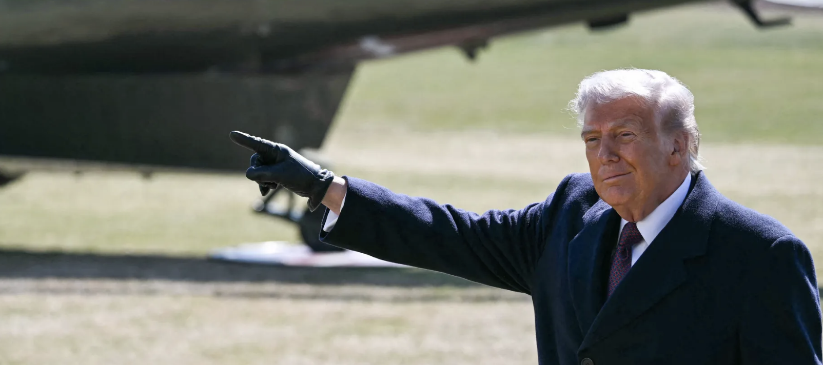 ترامب: محادثات إضافية مع إيران الجمعة والقوة خيار مطروح