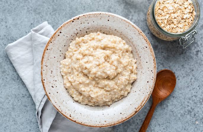 هل تناول الشوفان يومين يخفض الكوليسترول؟