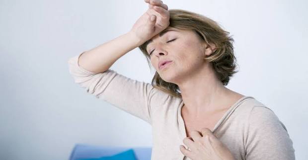 هل يُخفي سنّ اليأس اضطرابات نفسية جديدة؟