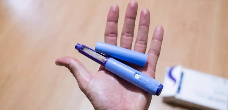 هل الجمع بين المغنيسيوم وحقن التخسيس آمن؟