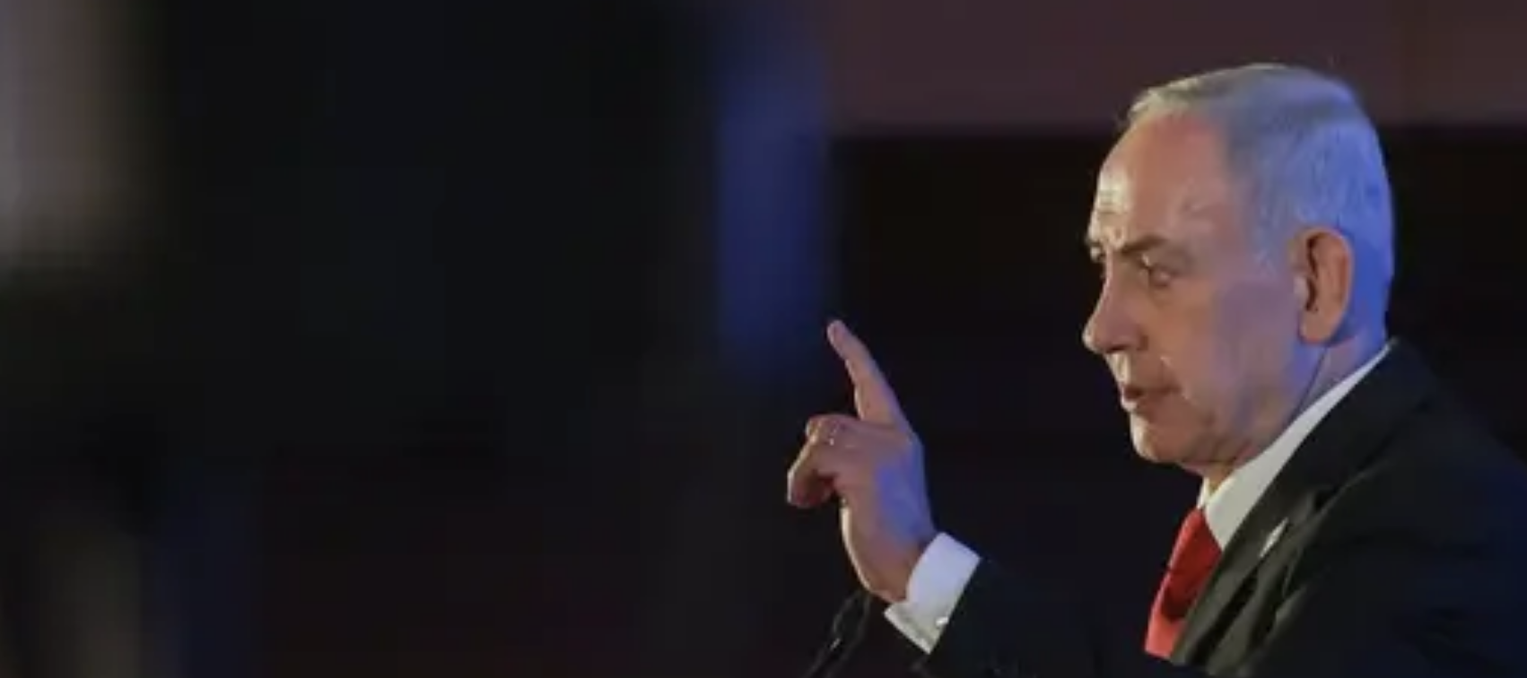 نتنياهو يتحدث عن مفاجآت تنتظر إيران.. وفرصة لإسقاط النظام