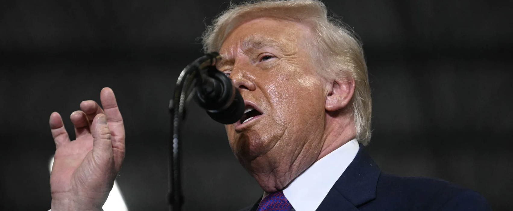 "التدخل البري في إيران".. ترامب يدرس تعزيز القوات بالمنطقة