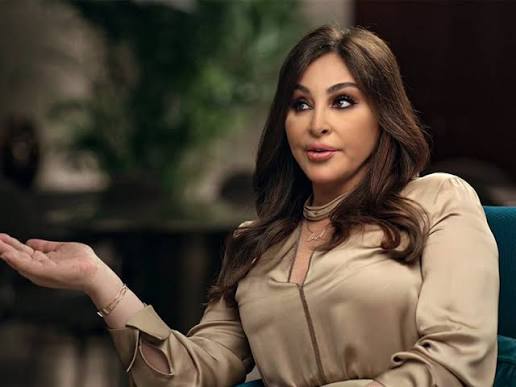 ما موقف إليسا من أزمة المخيمات داخل الأحياء؟