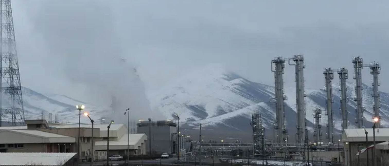 إسرائيل تلوح بمهاجمة بنى تحتية في آراك.. وتصدر تحذيراً