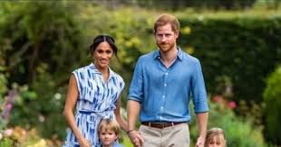 قصر باكنغهام يتهم هاري بالابتزاز العاطفي