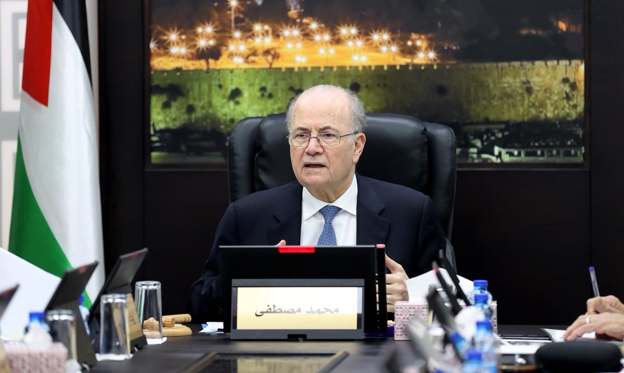 رئيس الوزراء يوجه بتجميد العمل بنظام صافي الفوترة وإجراء مراجعة شاملة له