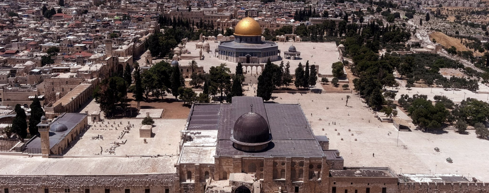 سلطات الاحتلال تواصل إغلاق المسجد الأقصى لليوم الـ34 ودعوات لذبح القرابين داخله في "عيد الفصح"