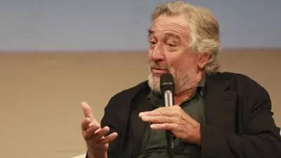 دي نيرو يصف متلازمة الهوس بترامب بالهراء