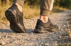 متى ينتهي العمر الافتراضي للحذاء الرياضي؟