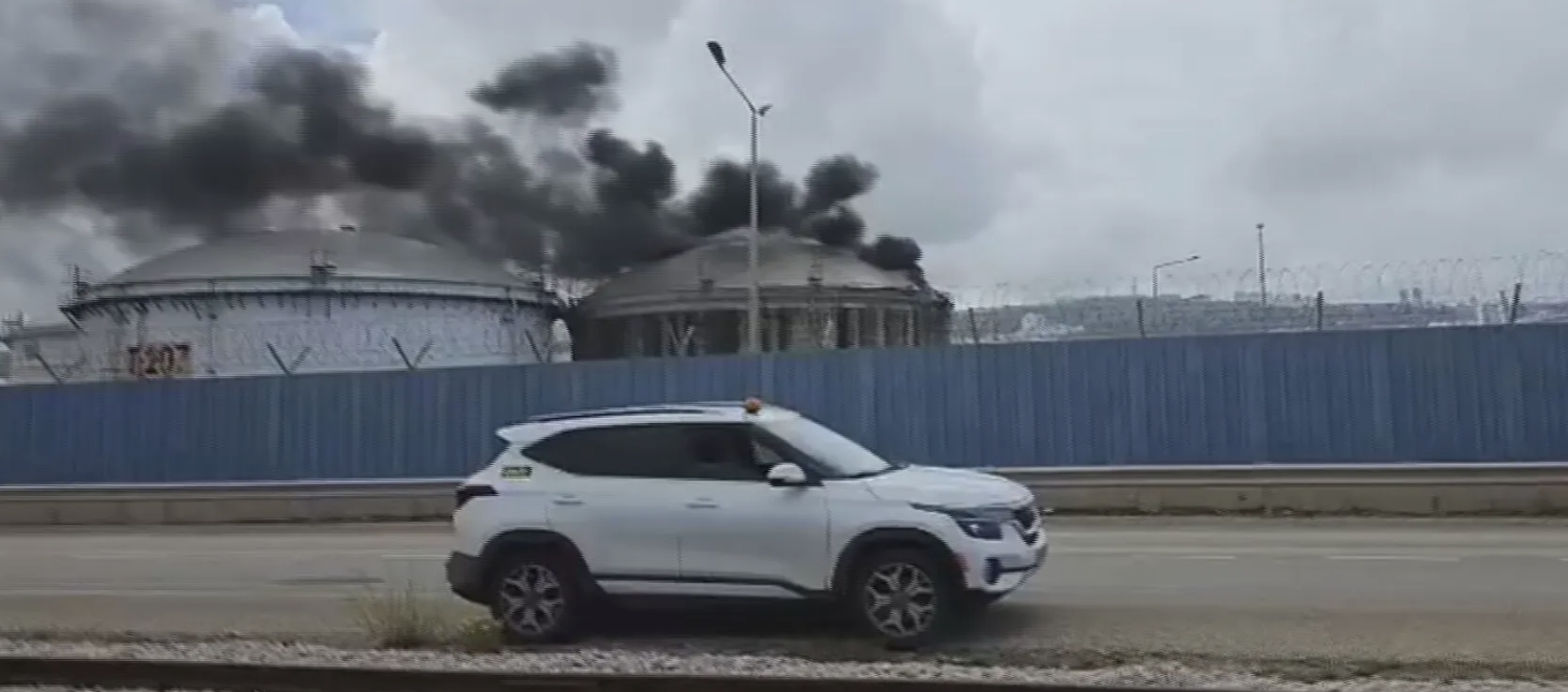 سقوط شظايا صواريخ إيرانية بمواقع في حيفا