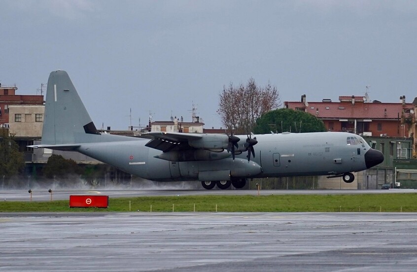 روايات متضاربة حول تدمير طائرات أمريكية في إيران عقب إعلان واشنطن نجاح عملية إنقاذ طيارها