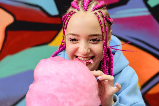 جيل زد يتصدر إدمان الحلويات