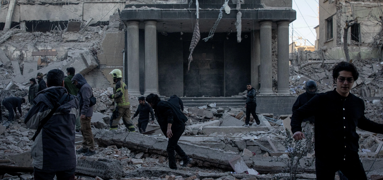 مفاوضات غامضة الأهداف.. واشنطن وطهران بلا ثقة