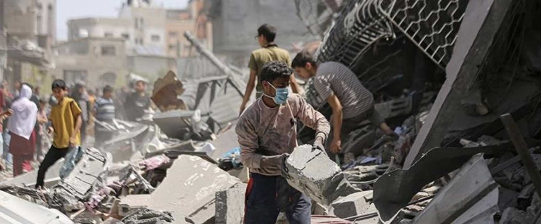 ارتفاع حصيلة الشهداء في قطاع غزة إلى 72,328 والإصابات إلى 172,184 منذ بدء العدوان