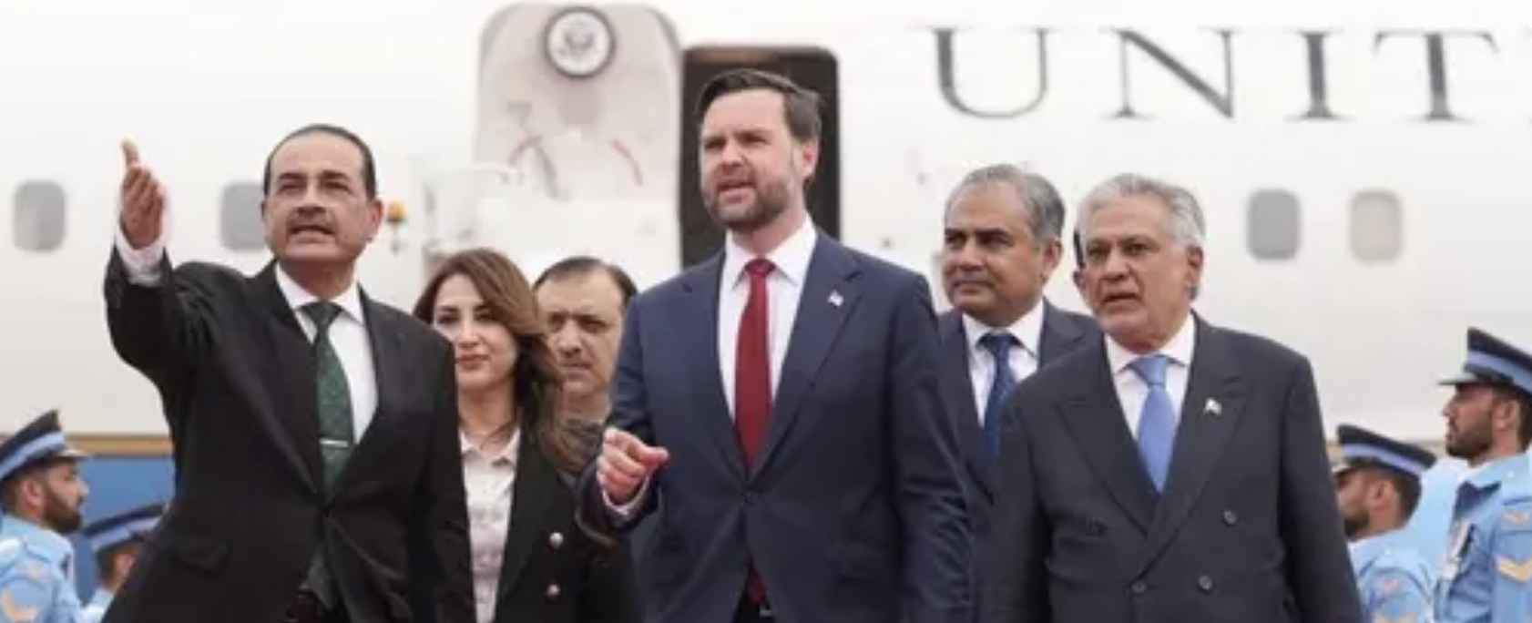 لقاءات تمهيدية.. فانس في باكستان ووفد إيران بفندق سيرينا