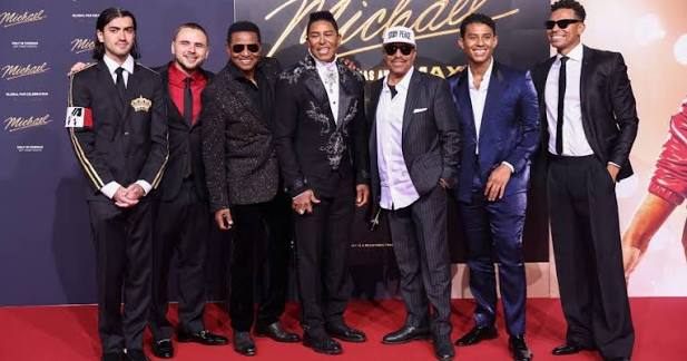 عائلة مايكل جاكسون تحتفي بفيلمه في برلين