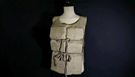 سترة نجاة نادرة من &ldquo;تيتانيك&rdquo; للبيع في لندن